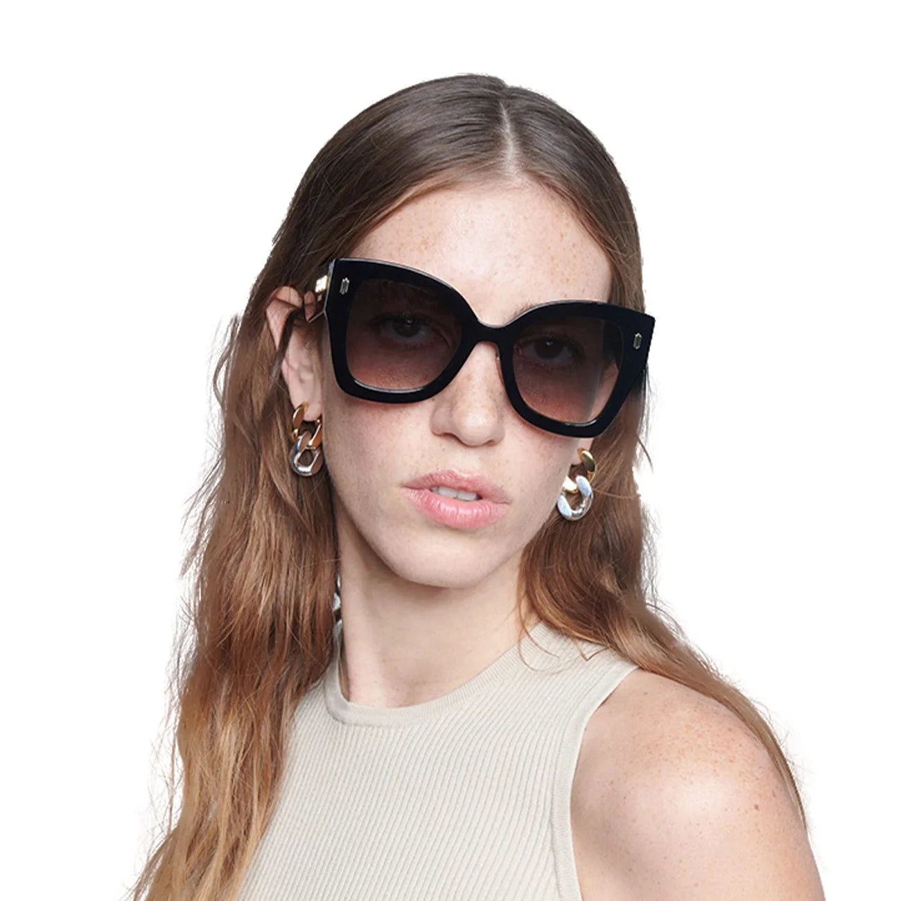 High Quality Oversized PC Sunglasses for Women White Frame UV400 Colorful Lunette De Soleil Fashionable ODM OEM Eyewear
